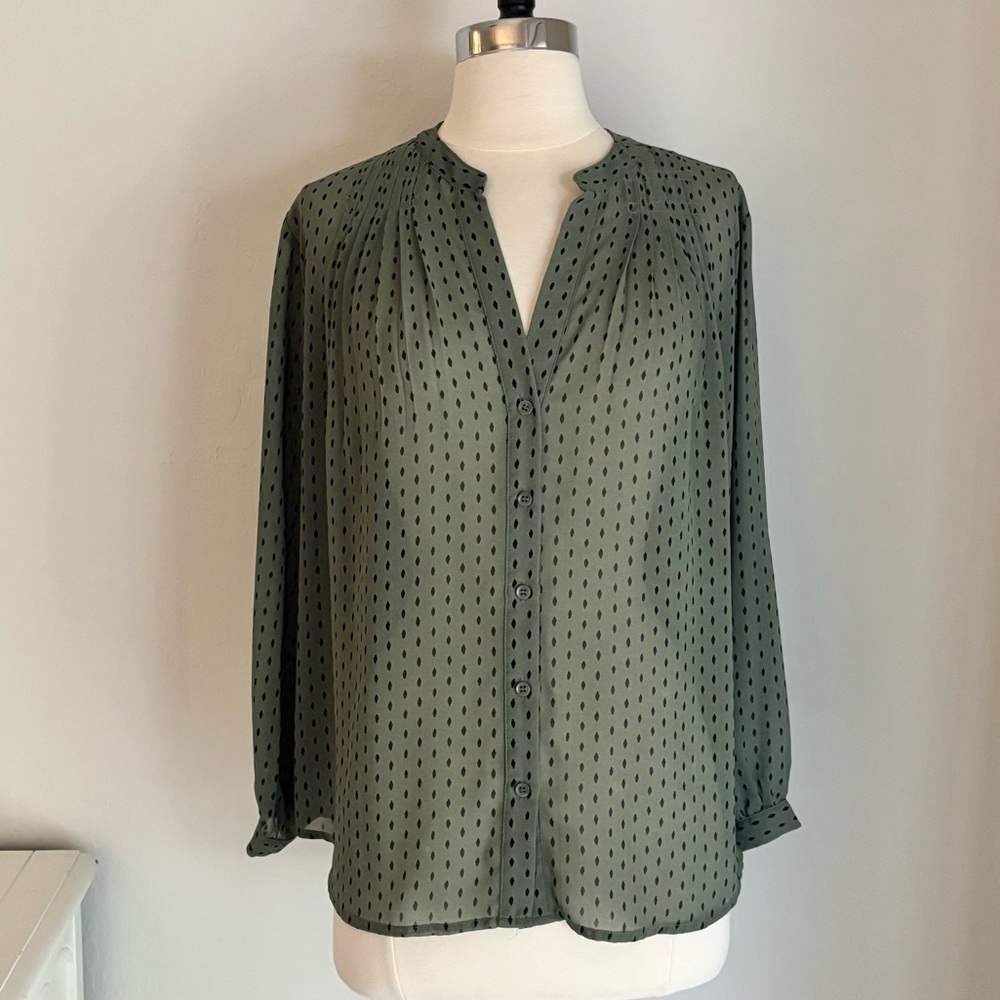 🌿 3 for $12: Sage Green Sheer Pleat Detail Button Down Top Black Dot Print, L